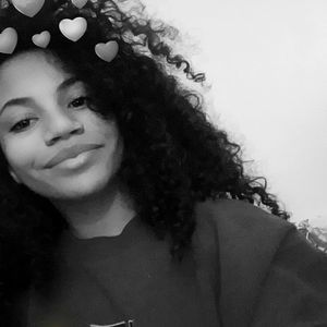 Meet your Posher, Shakara